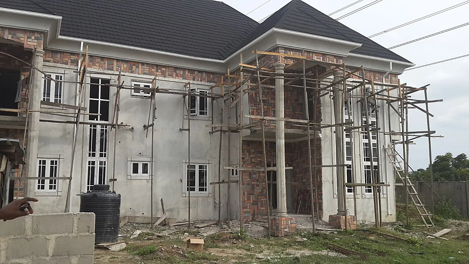 Duplex roofline, tiling underway