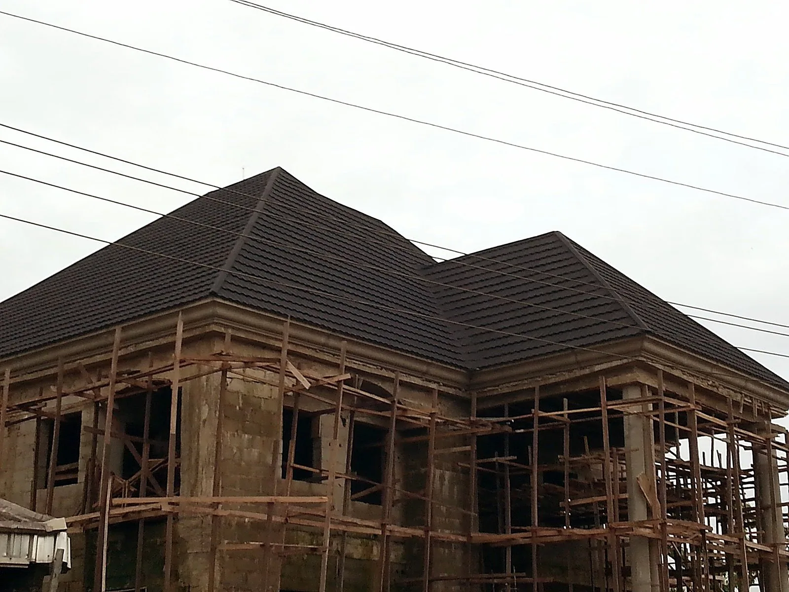 Timber truss frame ahead of tiling