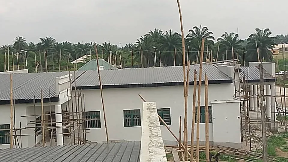 Bungalow row under construction, aerial view